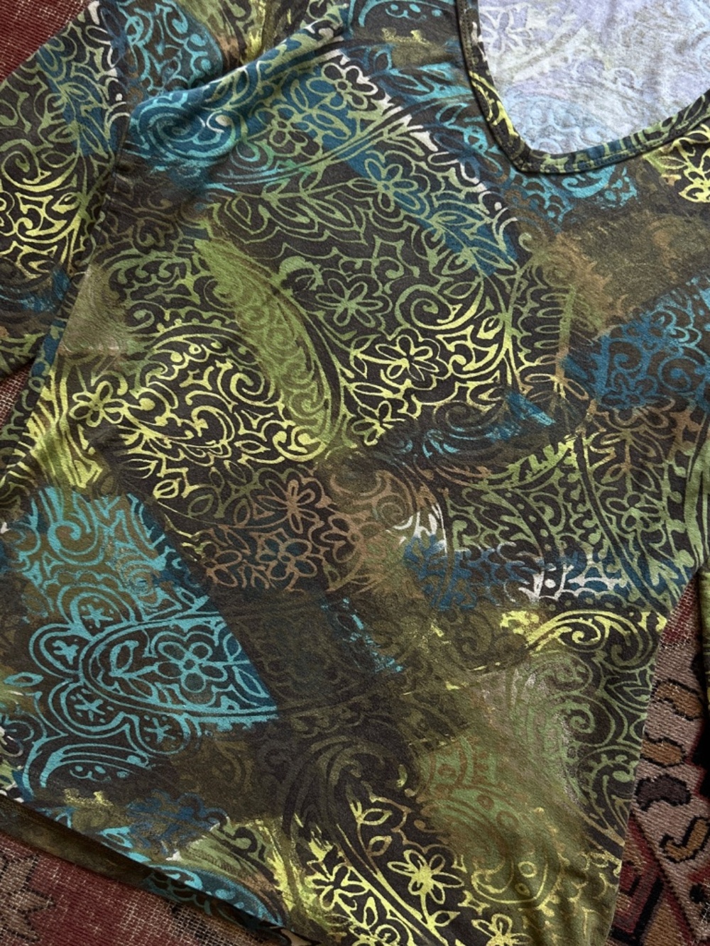 Vintage Y2K Green Graphic Floral Top - Picture 2 of 3